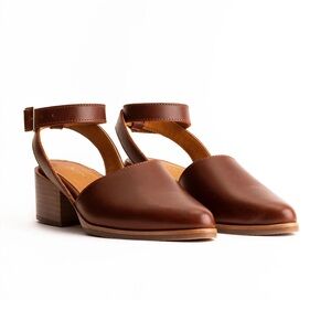 Portland Leather “almost perfect” leather ankle wrap heels in Tucson size 10